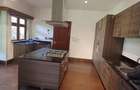 4 Bed Townhouse with En Suite in Kitisuru - 3