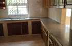 5 Bed Villa with En Suite at Lavington Green - 19