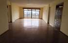 3 Bed Apartment with En Suite in Kilimani - 14