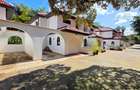 4 Bed Townhouse with En Suite at Riverside Drive. - 1
