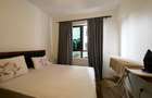 Furnished 2 Bed Apartment with En Suite at Hatheru Road - 11