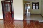 5 Bed Townhouse with En Suite at Westlands - 14