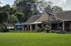 4 Bed House with En Suite in Spring Valley - 1