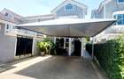 5 Bed Townhouse with En Suite at Lavington - 3