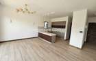 2 Bed Apartment with En Suite in Rosslyn - 4
