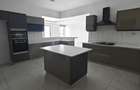 5 Bed Apartment with En Suite in General Mathenge - 20