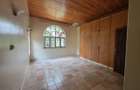 4 Bed Villa with En Suite at Hillview - 8