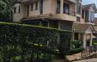 5 Bed Townhouse with En Suite at Off Convent Drive - 12