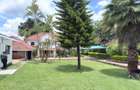 5 Bed Townhouse with En Suite at Westlands - 6
