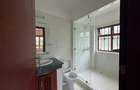 5 Bed Townhouse with En Suite in Runda - 15