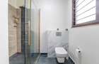 5 Bed Townhouse with En Suite in Lavington - 12