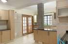 5 Bed Townhouse with En Suite at Othaya Road - 8