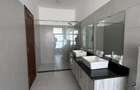 4 Bed Apartment with En Suite in Nyali Area - 9