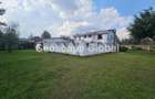 5 Bed House with En Suite in Runda - 1