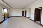 3 Bed Apartment with En Suite in Parklands - 6