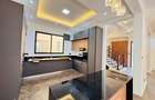 5 Bed Townhouse with En Suite at Lavington - 5
