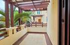 5 Bed Townhouse with En Suite in Lavington - 6