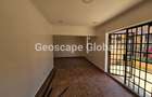 5 Bed Townhouse with En Suite in Kyuna - 10