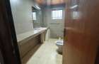 5 Bed House with Backup Generator in Gigiri - 17