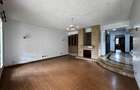 5 Bed Townhouse with En Suite in Lavington - 2