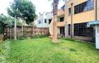 5 Bed Townhouse with En Suite in Lavington - 2