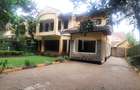 4 Bed House with En Suite in Lavington - 1