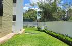 5 Bed Townhouse with En Suite at Lavington Green - 19