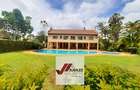 5 Bed Villa with En Suite in Runda - 3