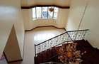 4 Bed Townhouse with En Suite at Grevellea - 12