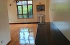 5 Bed Townhouse with En Suite at Lavington - 8
