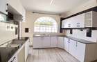4 Bed Townhouse with En Suite in Lavington - 18