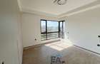 3 Bed Apartment with En Suite at Riverside Drive - 14