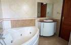 4 Bed Townhouse with En Suite in Westlands Area - 9