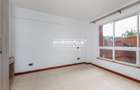 4 Bed Apartment with En Suite in General Mathenge - 10