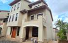 5 Bed Townhouse with En Suite at Lavington Green - 1