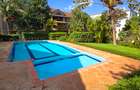 4 Bed Apartment with En Suite at Riverside Drive - 2