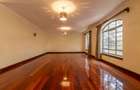 3 Bed Apartment with En Suite at Riverside Drive - 7