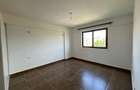 1 Bed Apartment with En Suite at Lantana Road - 9
