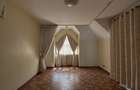 5 Bed Townhouse with En Suite in Lavington - 10