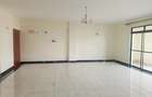 3 Bed Apartment with En Suite at Parklands - 10