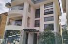 5 Bed Townhouse with En Suite in Lavington - 1