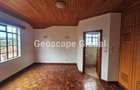 5 Bed House with En Suite in Lavington - 8
