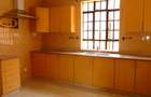 5 Bed Townhouse with En Suite in Lavington - 16