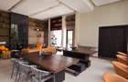 4 Bed House with En Suite at Palm Valley - 14