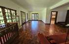 4 Bed House in Nyali Area - 9