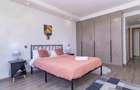 Furnished 3 Bed Apartment with En Suite at Riverside - 8