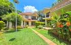 4 Bed Townhouse with En Suite in Spring Valley - 1