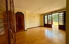 3 Bed Apartment with En Suite at Lavington - 6