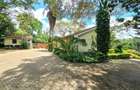4 Bed House with En Suite at Loresho - 2