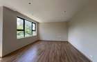 5 Bed Townhouse with En Suite at Manyani Cl - 10